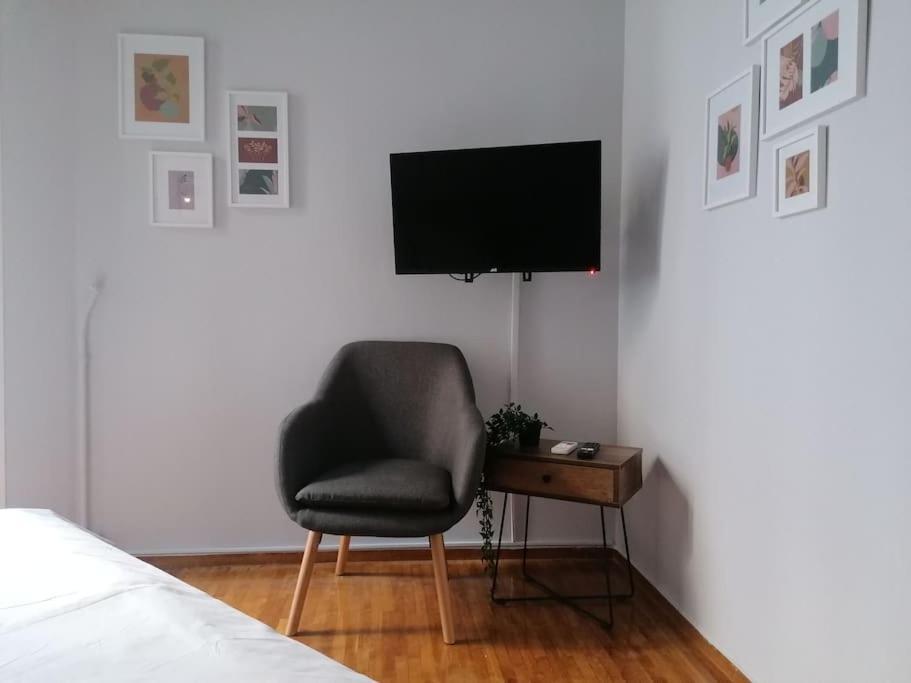 Minimal Studio Varnava Square - Kallimarmaro Area Афины Экстерьер фото